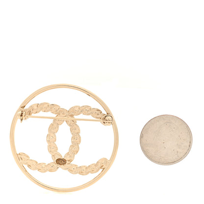 Chanel Crystal Round CC Brooch Gold 2 of 4