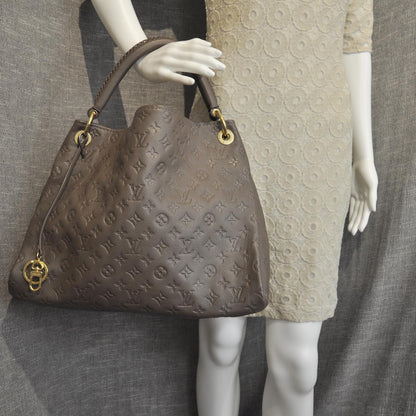 Louis Vuitton Empreinte Artsy MM Ombre 11 of 15