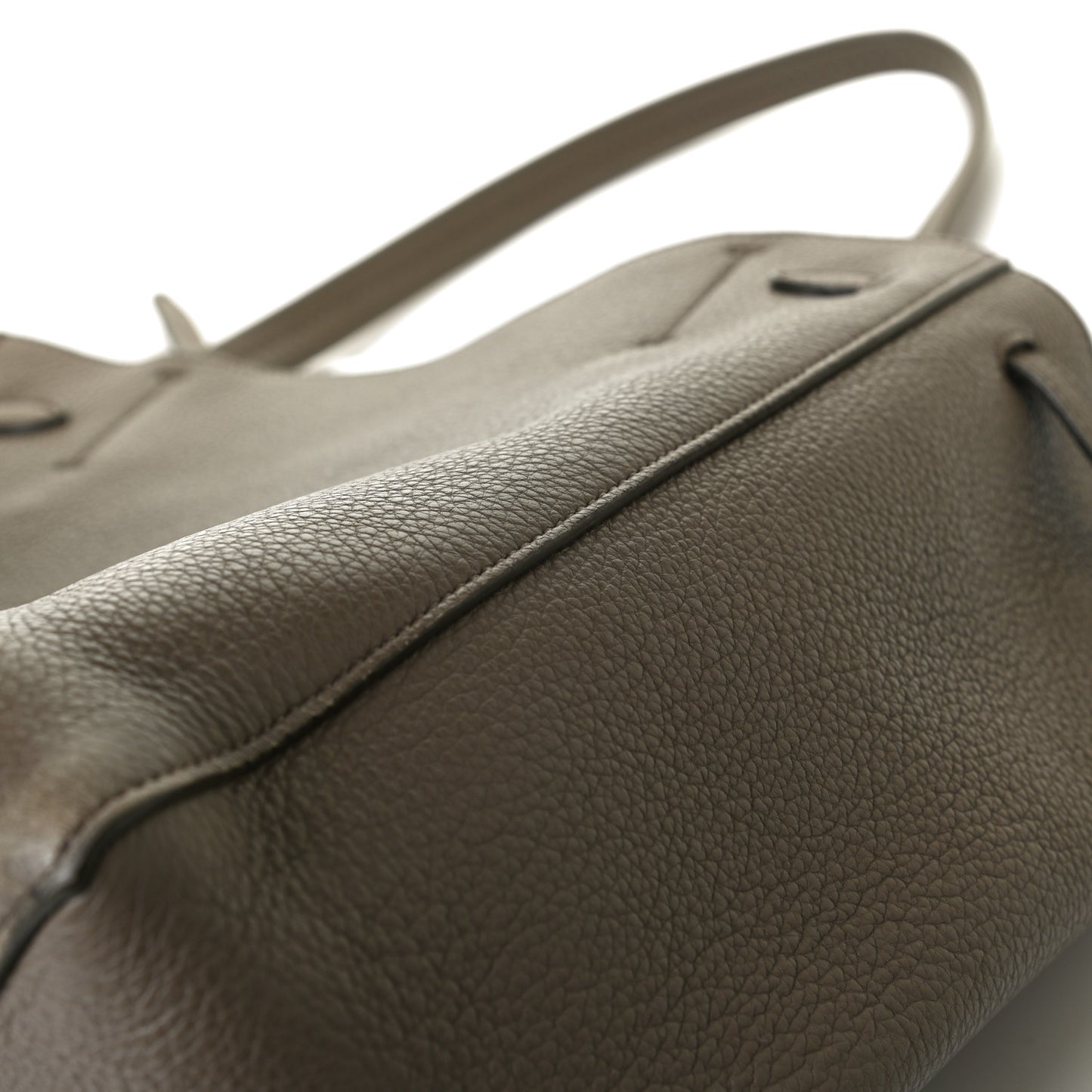 Soft Grained Calfskin Small Belt Cabas Phantom Taupe