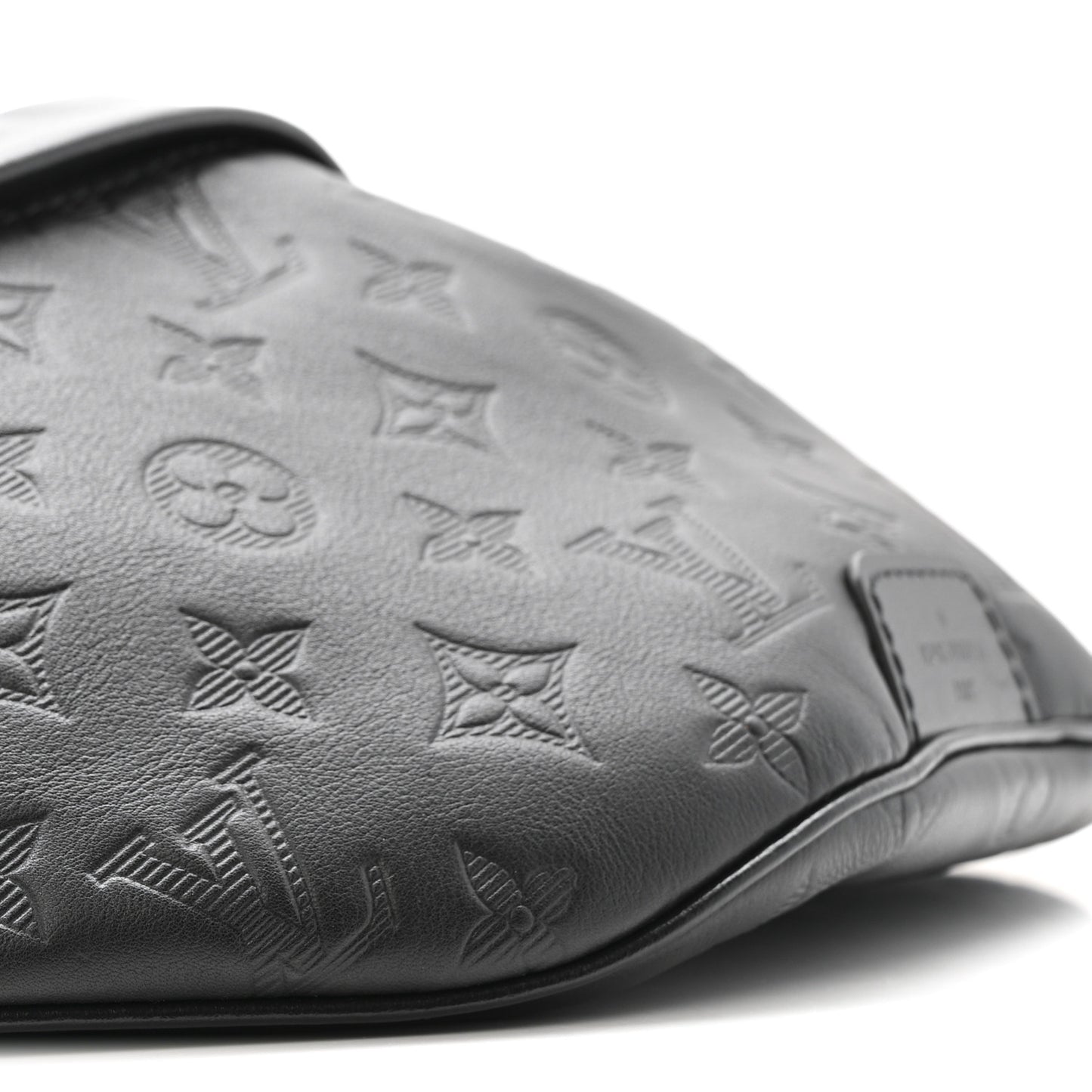 Calfskin Monogram Shadow Discovery Bumbag Black