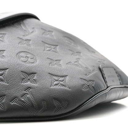 Louis Vuitton Calfskin Monogram Shadow Discovery Bumbag Black 8 of 10