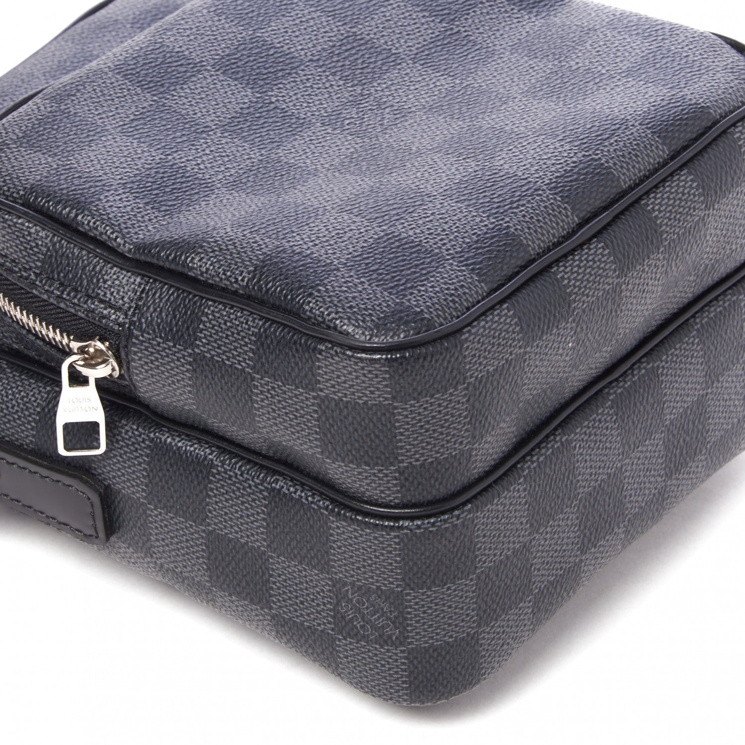 Louis Vuitton Damier Graphite Rem Bag 5 of 8