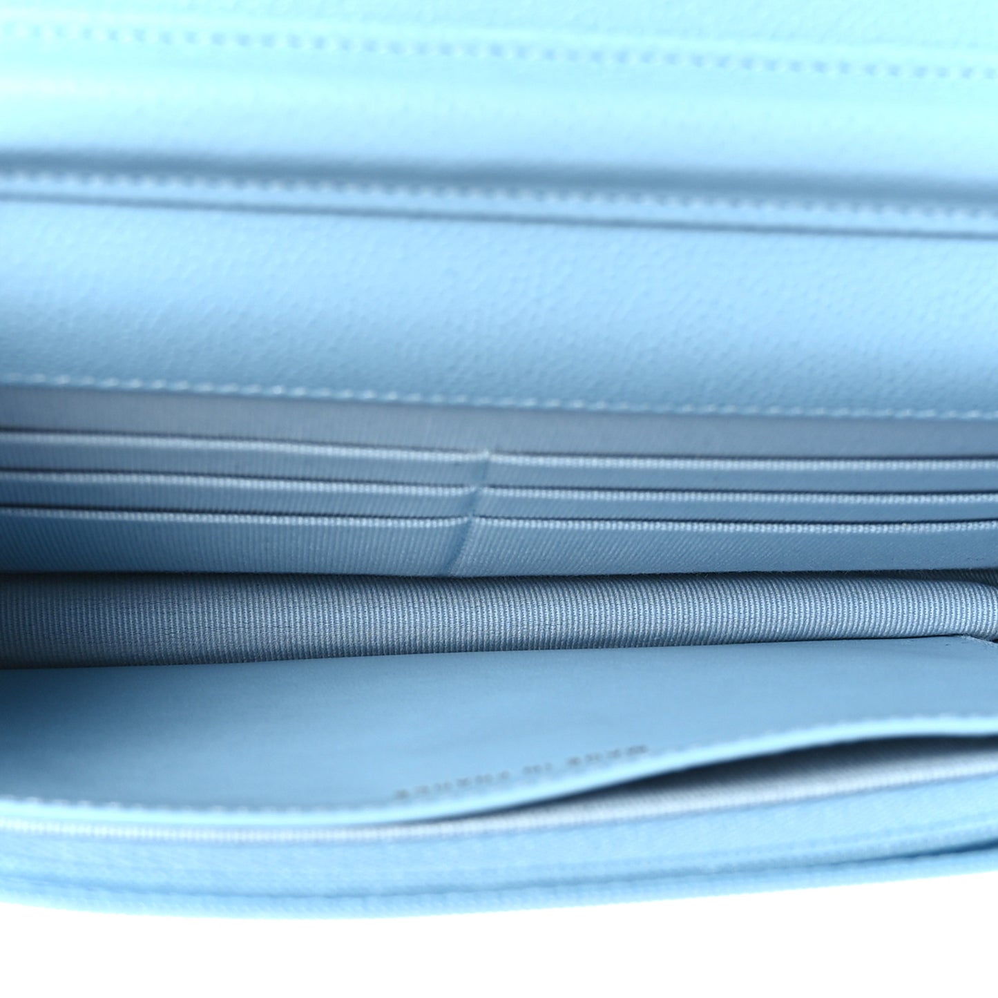 Caviar Quilted Wallet on Chain WOC Light Blue