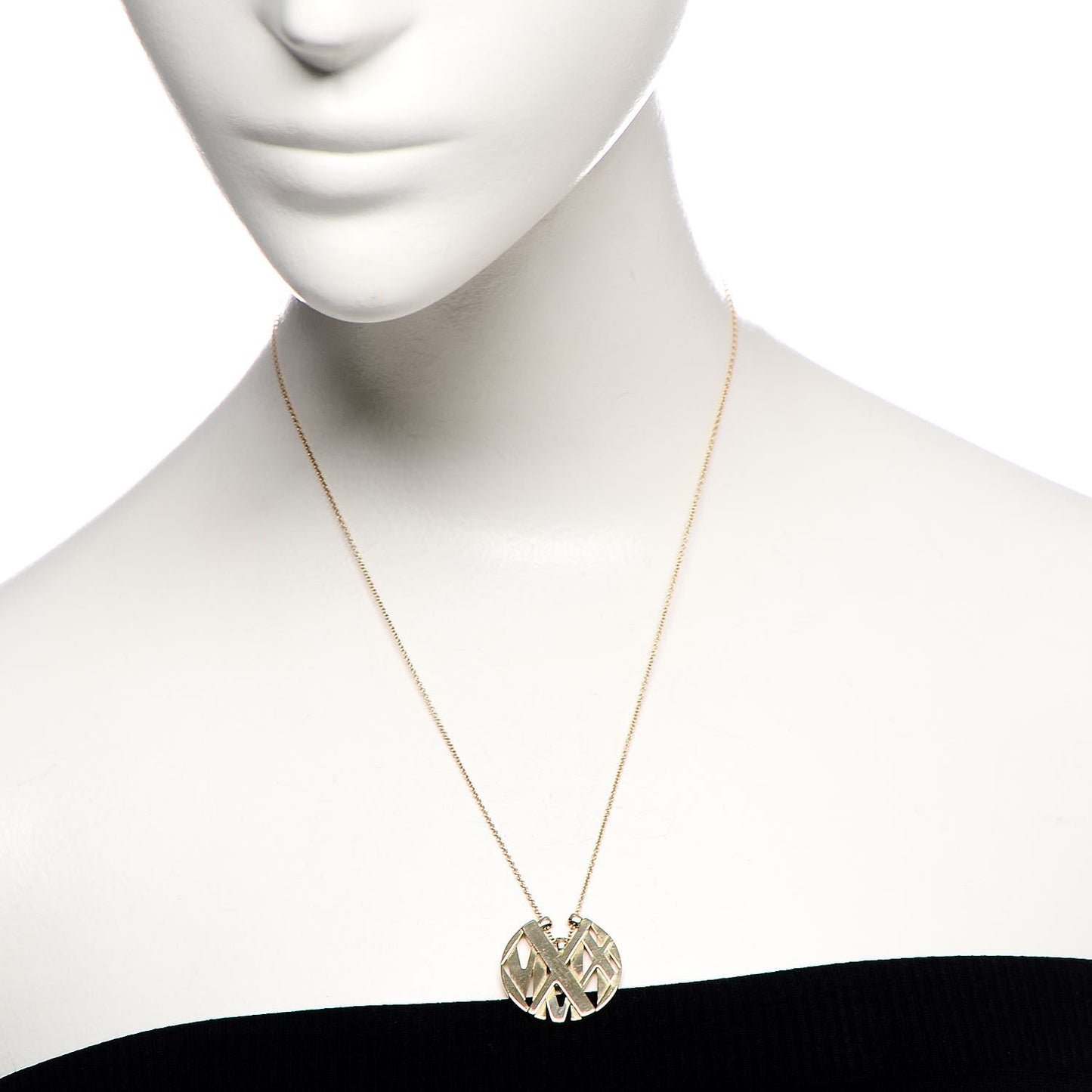 18K Yellow Gold Small Atlas Round Medallion Pendant Necklace