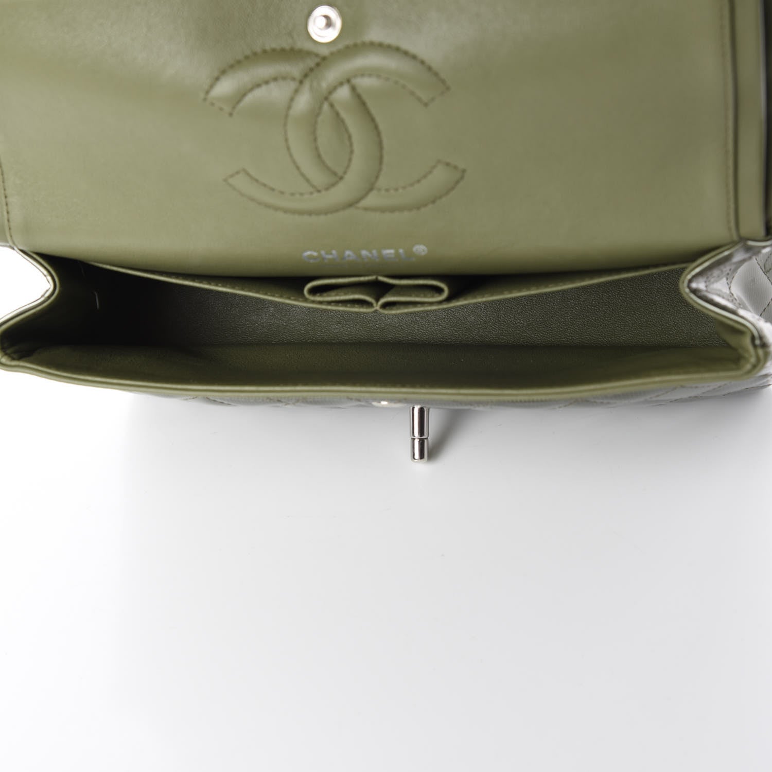 Chanel Striated Patent Quilted Medium Double Flap Green 7 of 14