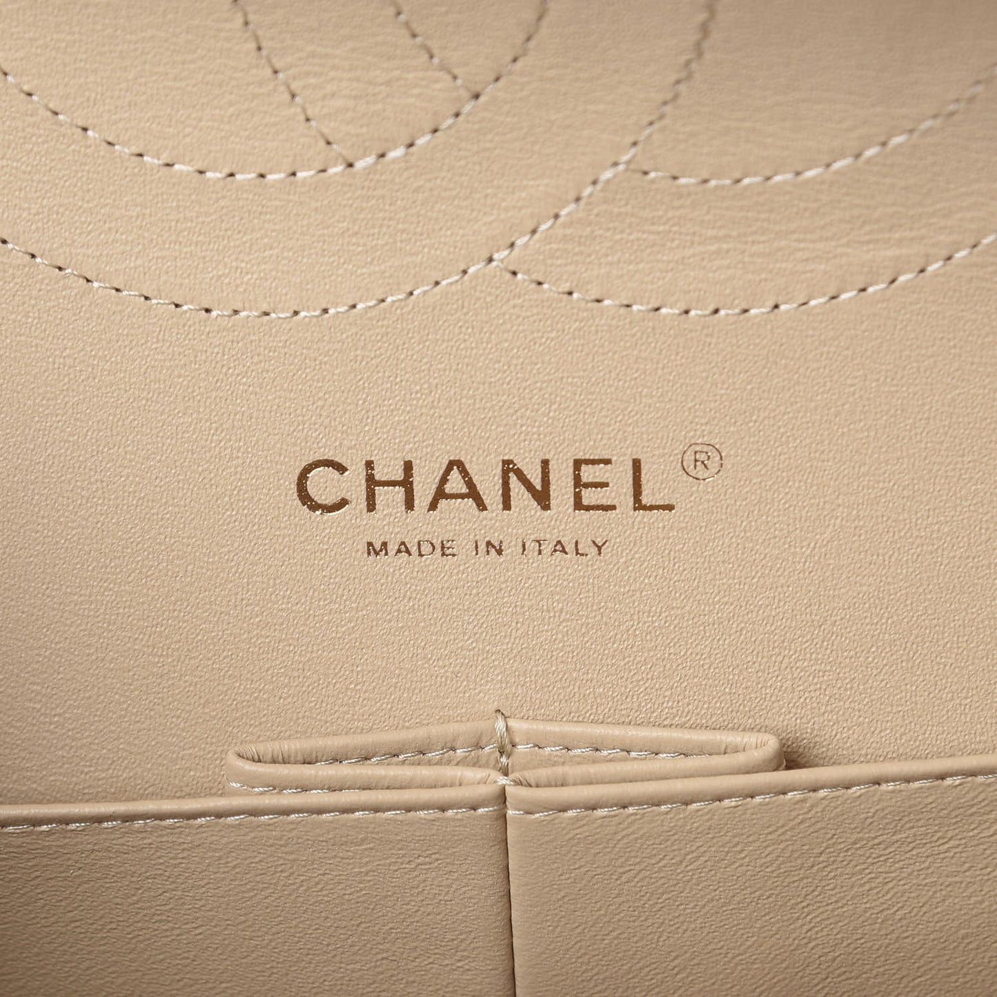 Caviar Quilted Jumbo Double Flap Beige Clair