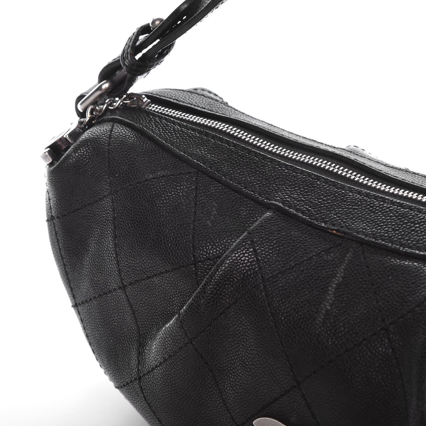 Caviar Stitched Outdoor Ligne Hobo Black