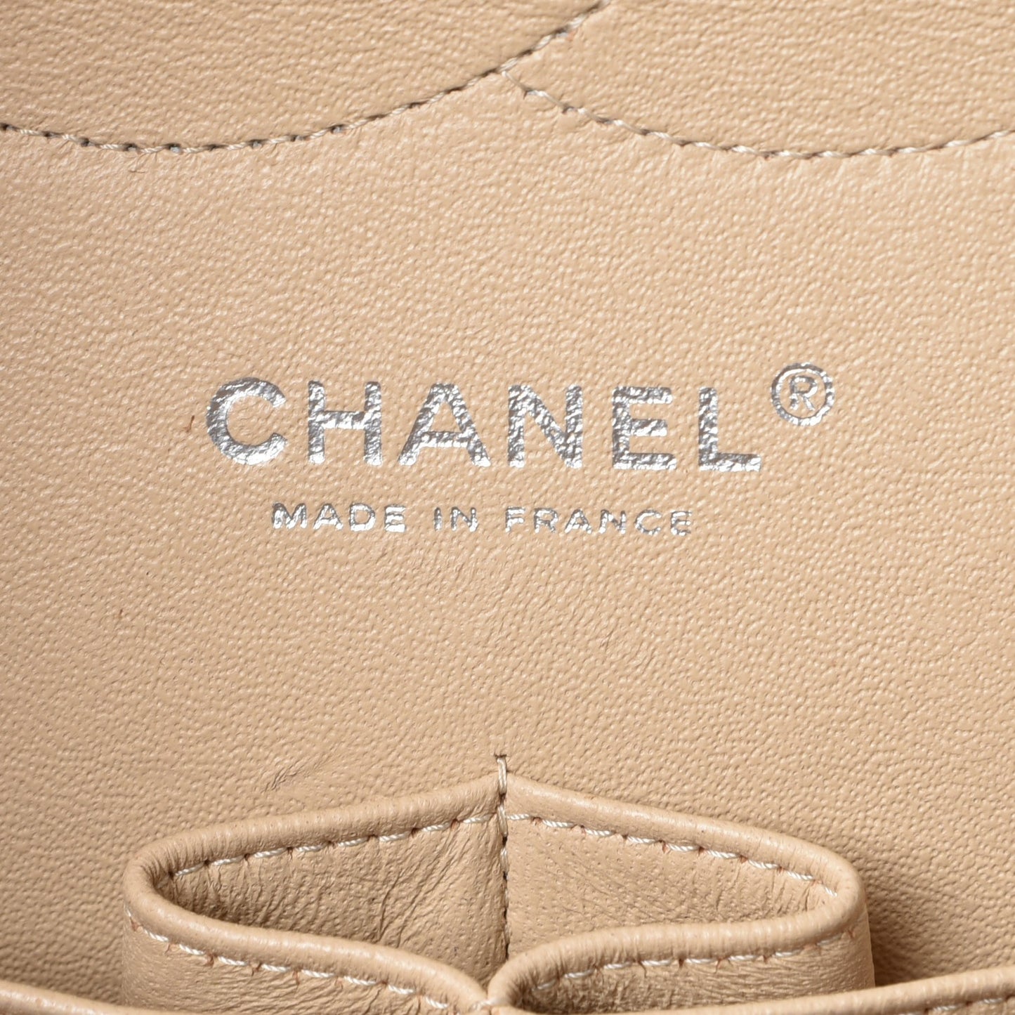 Caviar Quilted Jumbo Double Flap Beige Clair
