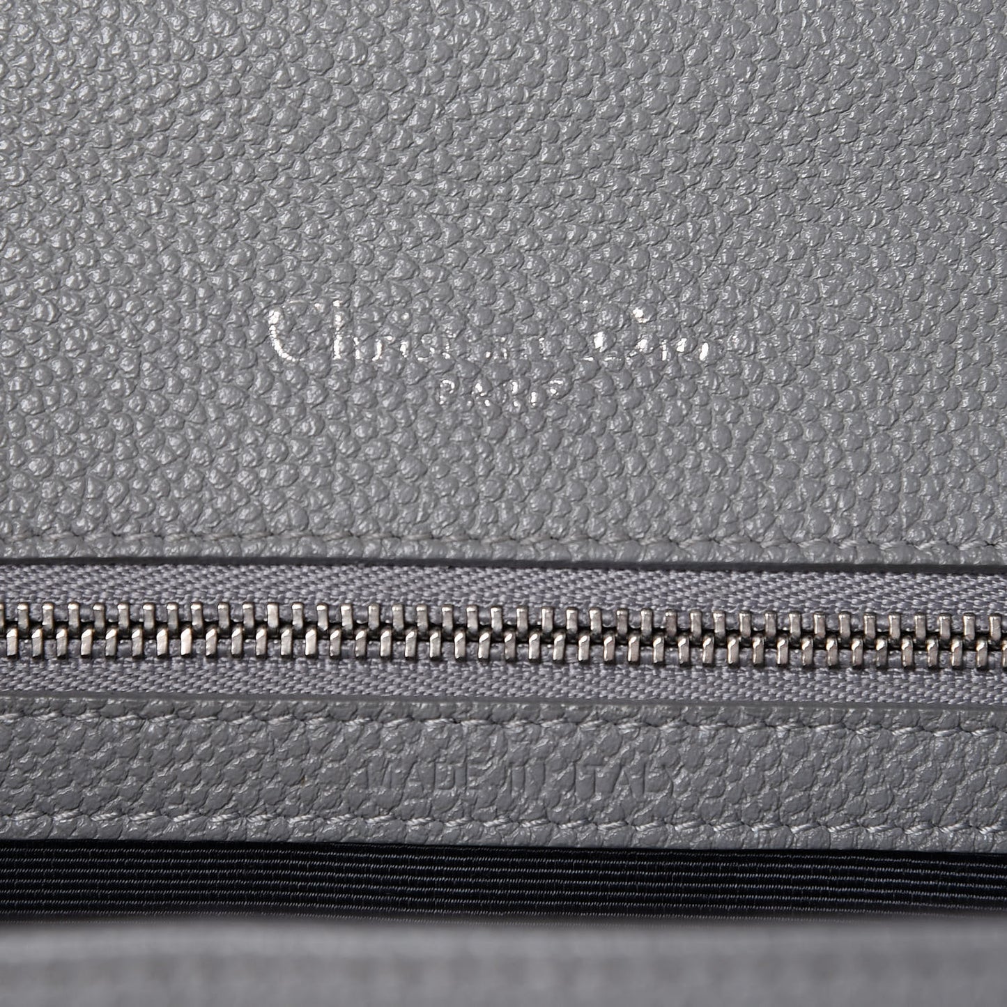 Grained Calfskin Medium Diorama Flap Bag Gris