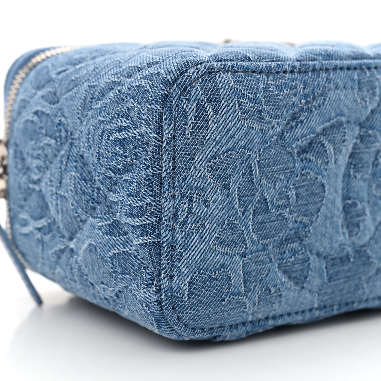 Chanel Denim Quilted Sweetheart Small Vanity Case With Chain Blue 9 of 11