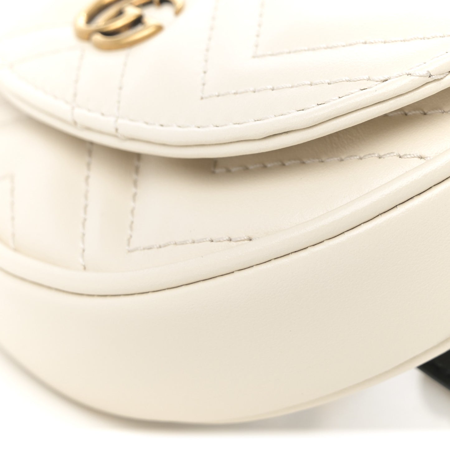 Calfskin Matelasse GG Marmont Belt Bag Set 100 40 Black Mystic White