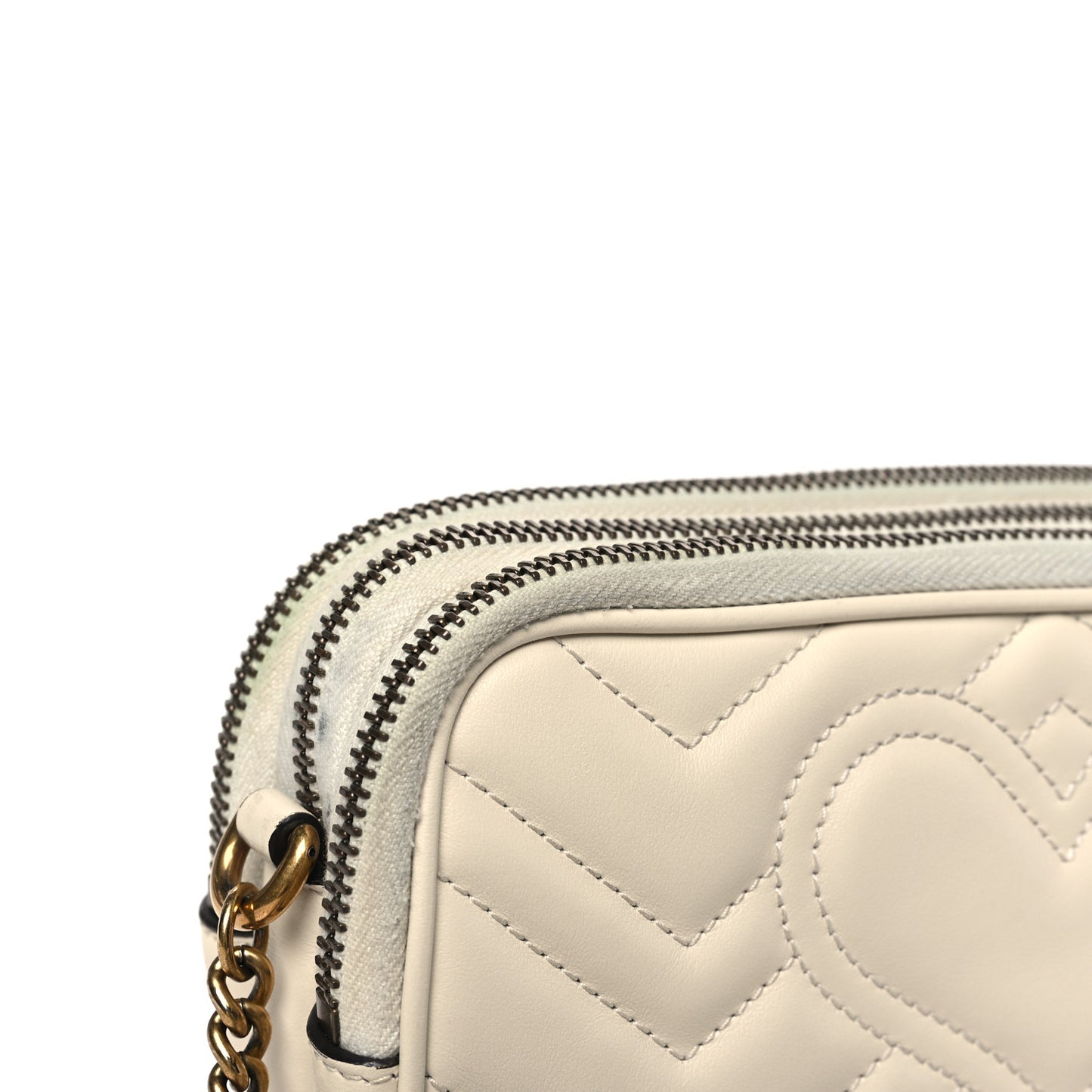 Calfskin Matelasse Mini GG Marmont Chain Crossbody Bag Mystic White
