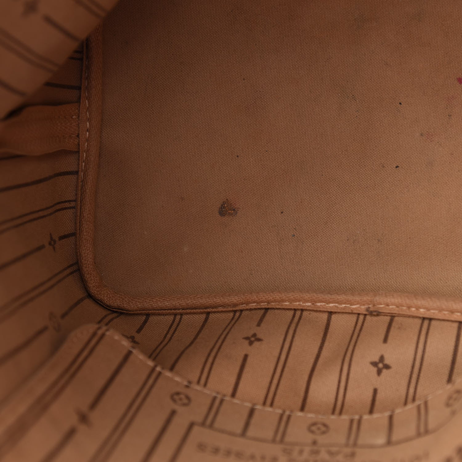Louis Vuitton Monogram Neverfull MM 6 of 9