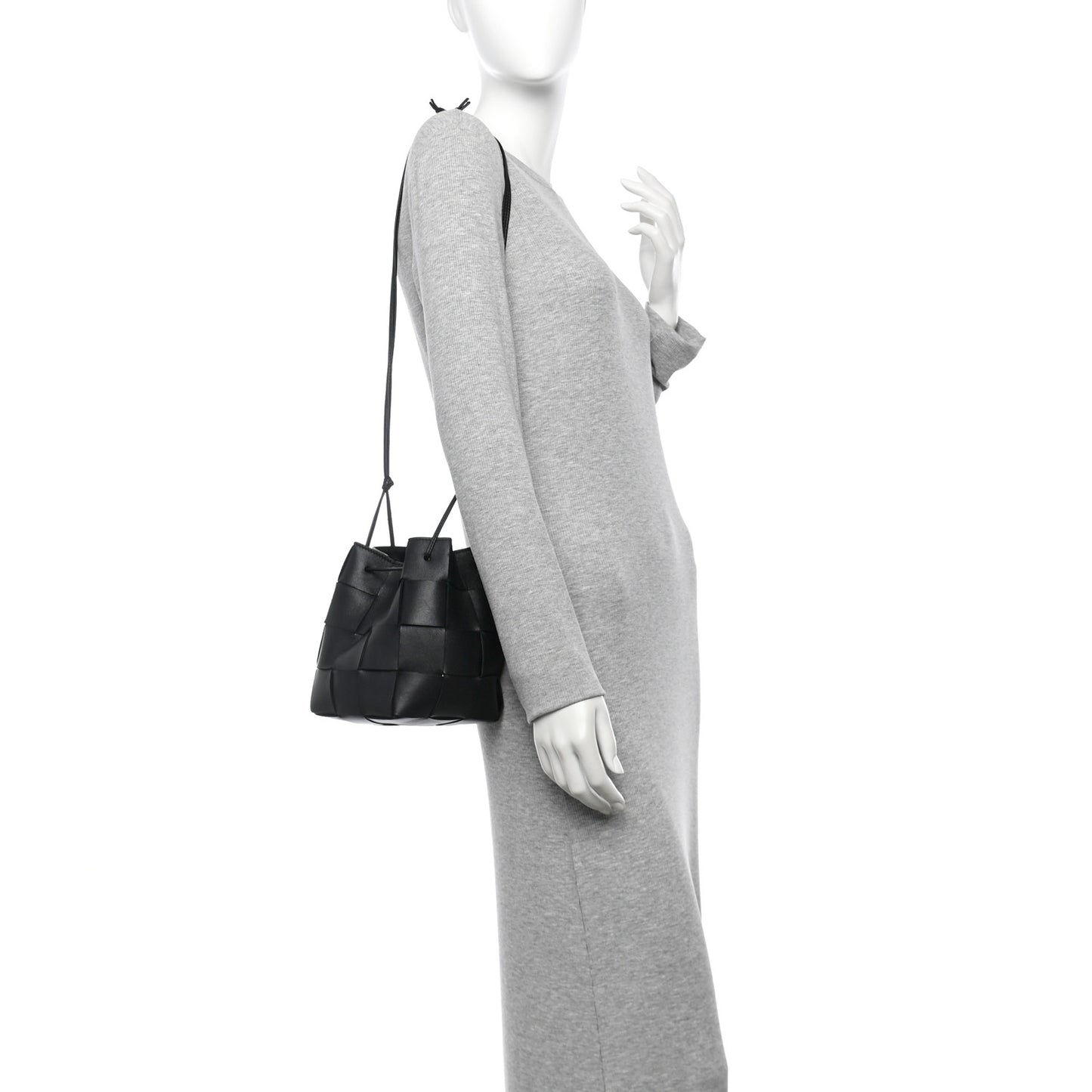Nappa Maxi Intrecciato Small Cassette Bucket Bag Black