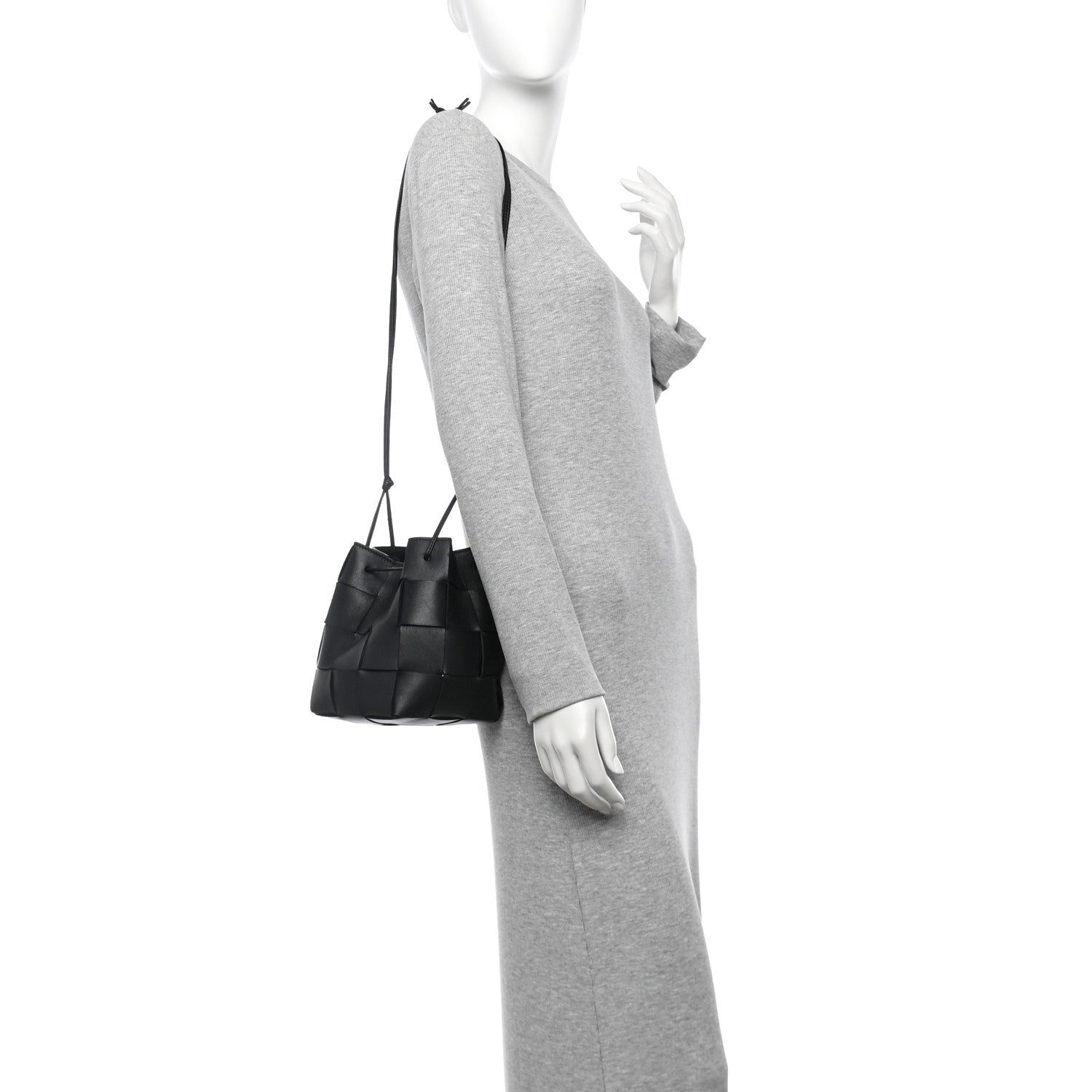 Bottega Veneta Nappa Maxi Intrecciato Small Cassette Bucket Bag Black 2 of 10
