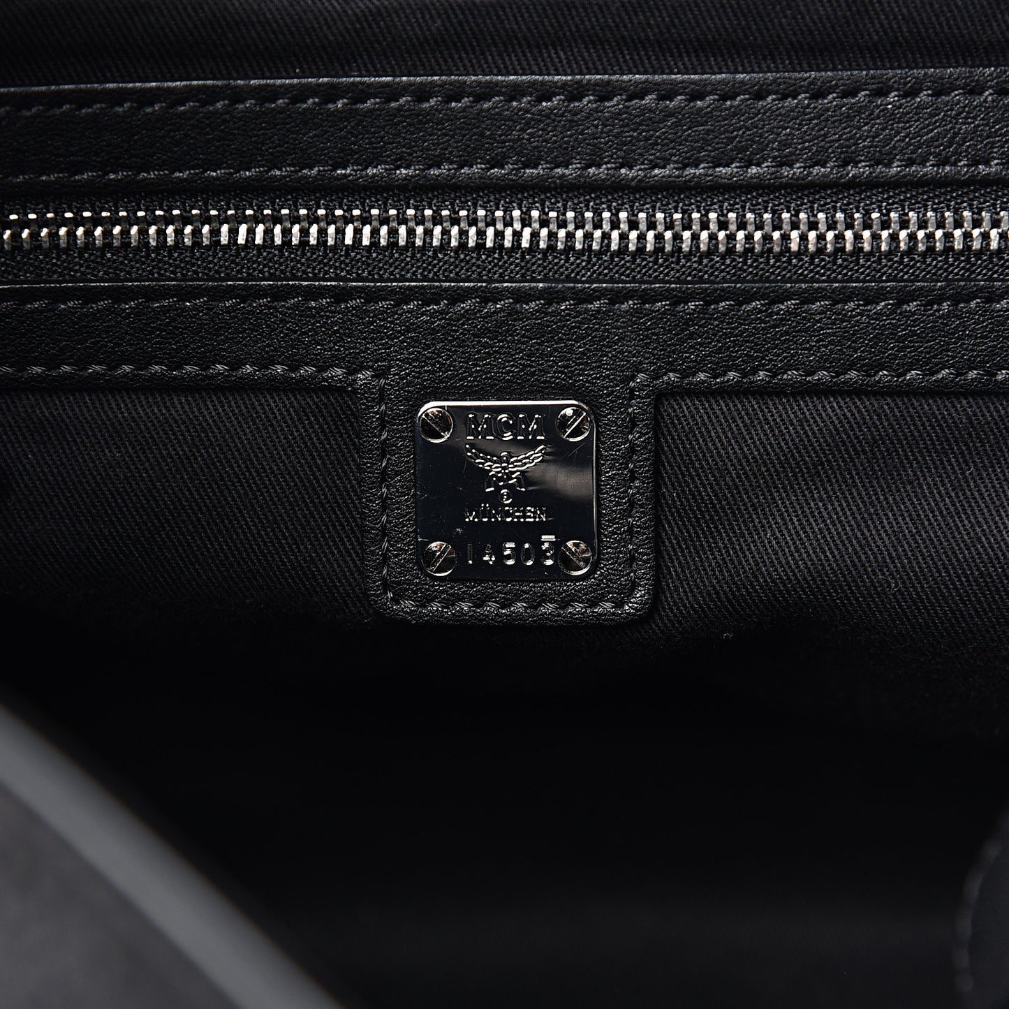 Calfskin Ottomar Medium Klara Hobo Black