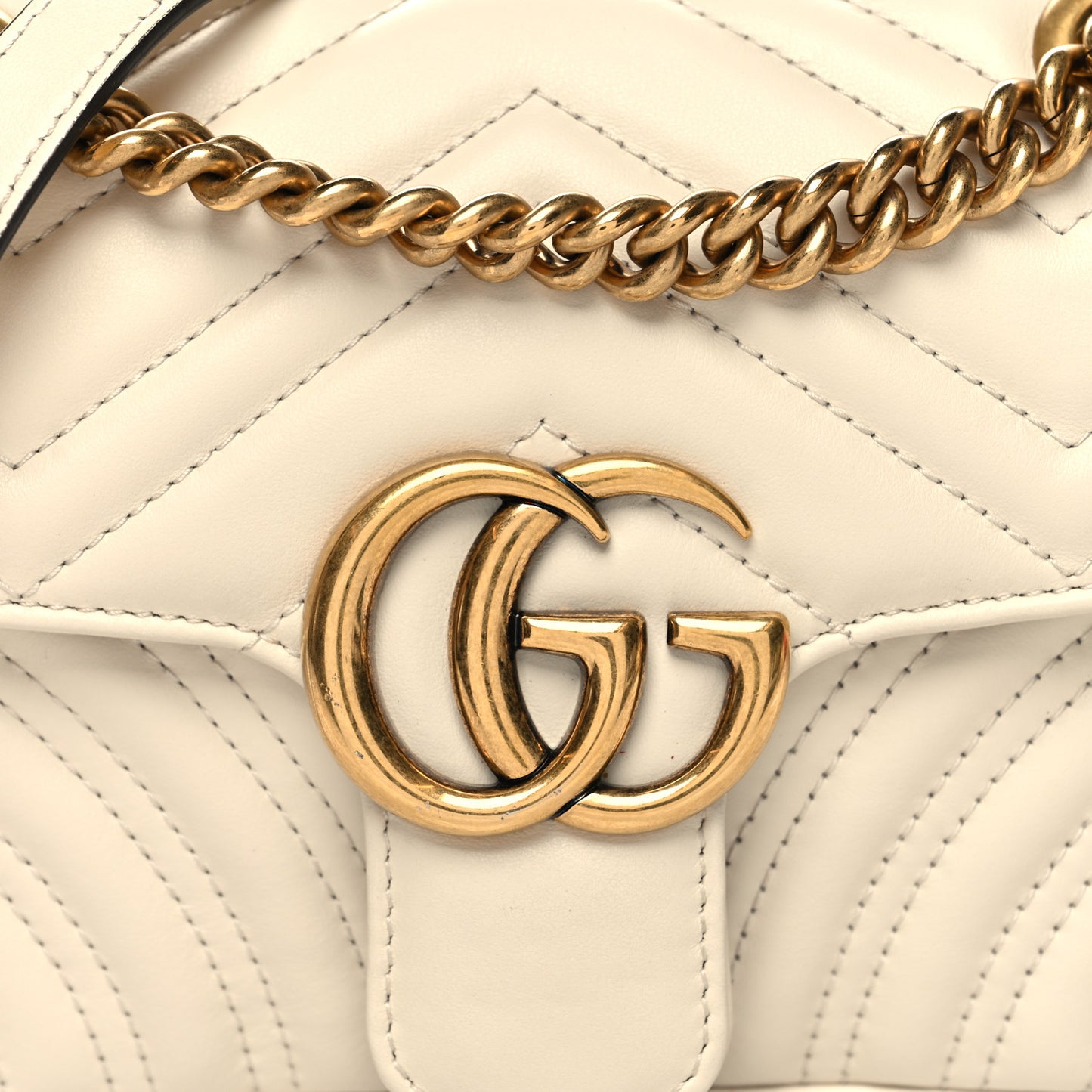 Calfskin Matelasse Mini GG Marmont Shoulder Bag White
