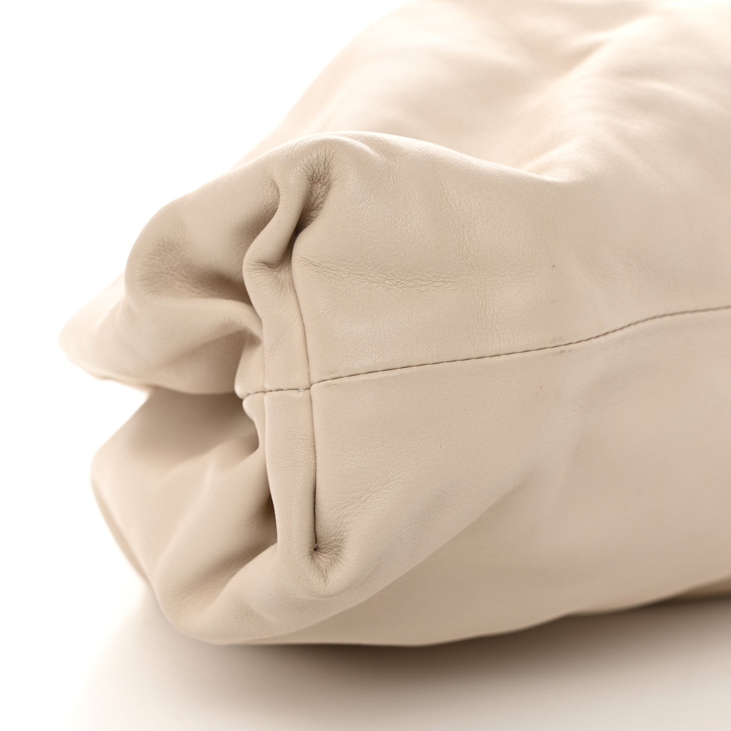 Bottega Veneta Smooth Butter Calf The Pouch Oversized Clutch Plaster 8 of 11