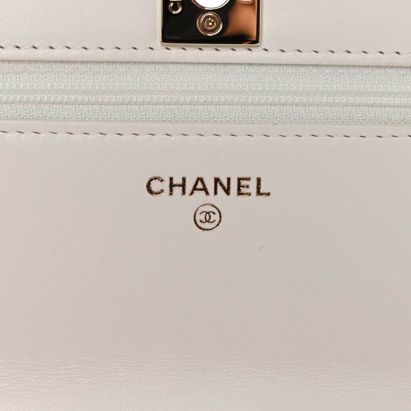 Lambskin Quilted Trendy CC Wallet On Chain WOC White