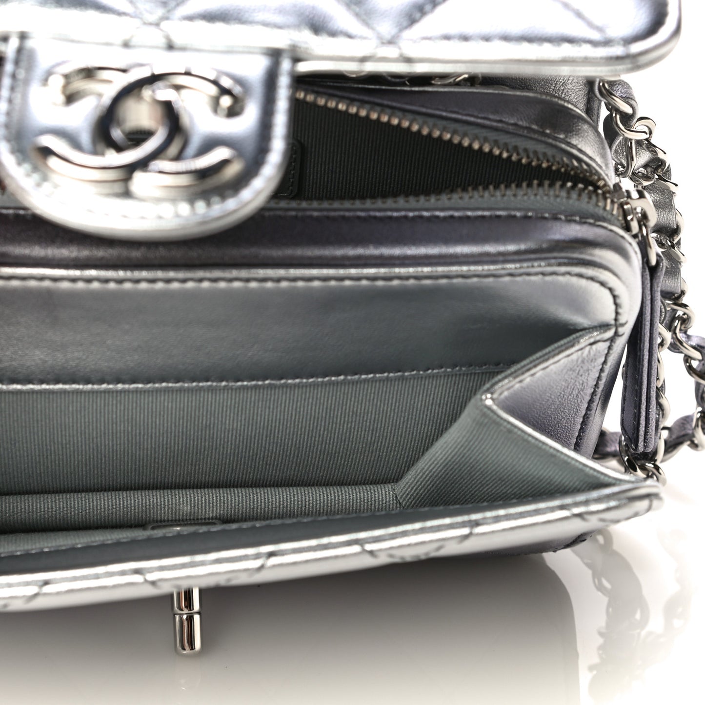 Metallic Lambskin Like A Wallet Flap Silvery Black