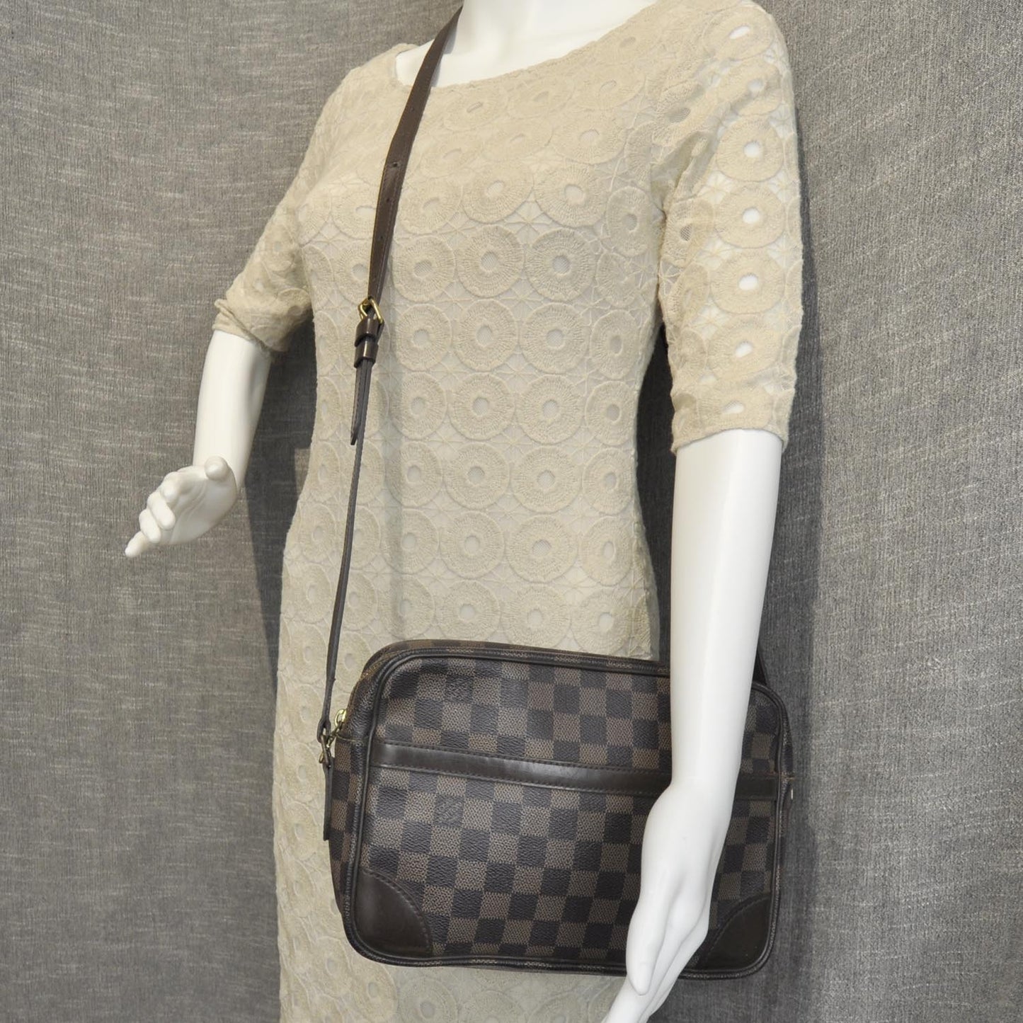 Damier Ebene Trocadero 27