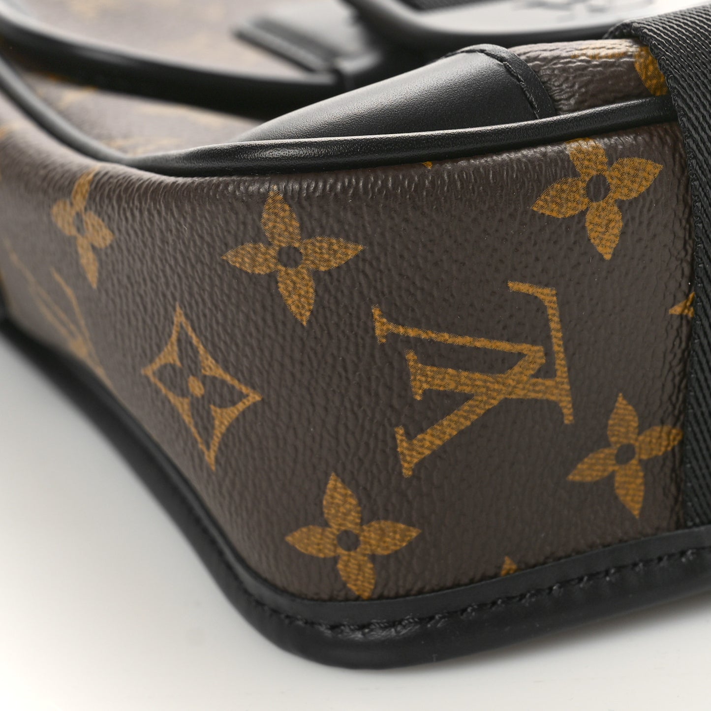 Monogram Macassar Archy Messenger PM