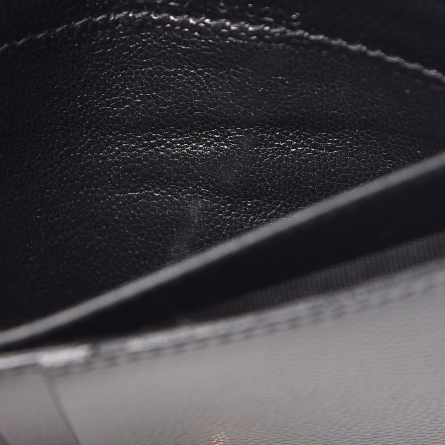 Grain De Poudre Matelasse Monogram Phone Wallet Black