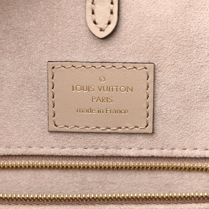 Louis Vuitton Empreinte Monogram Giant Onthego MM Tourterelle Creme 6 of 10