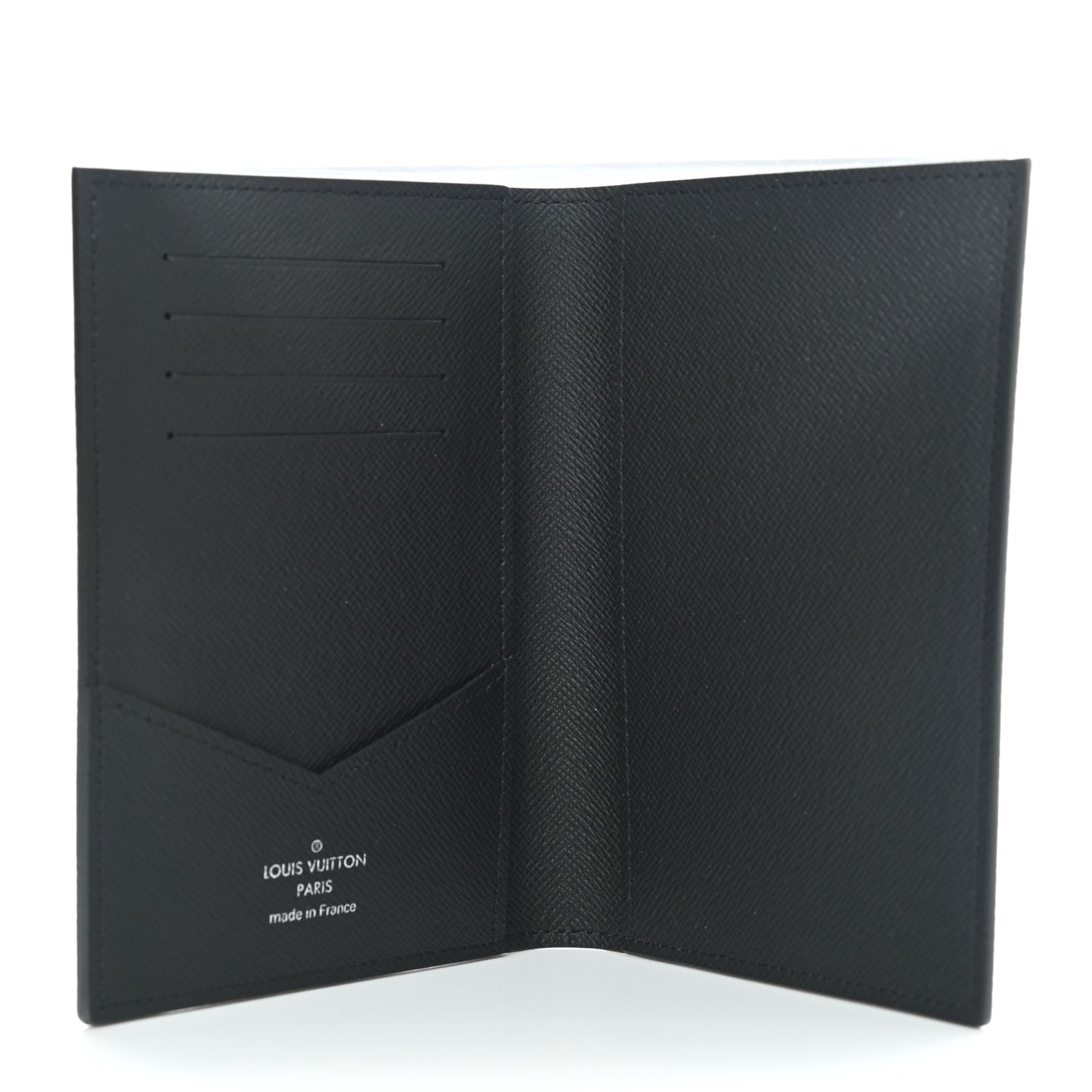 Taiga Passport Cover Black
