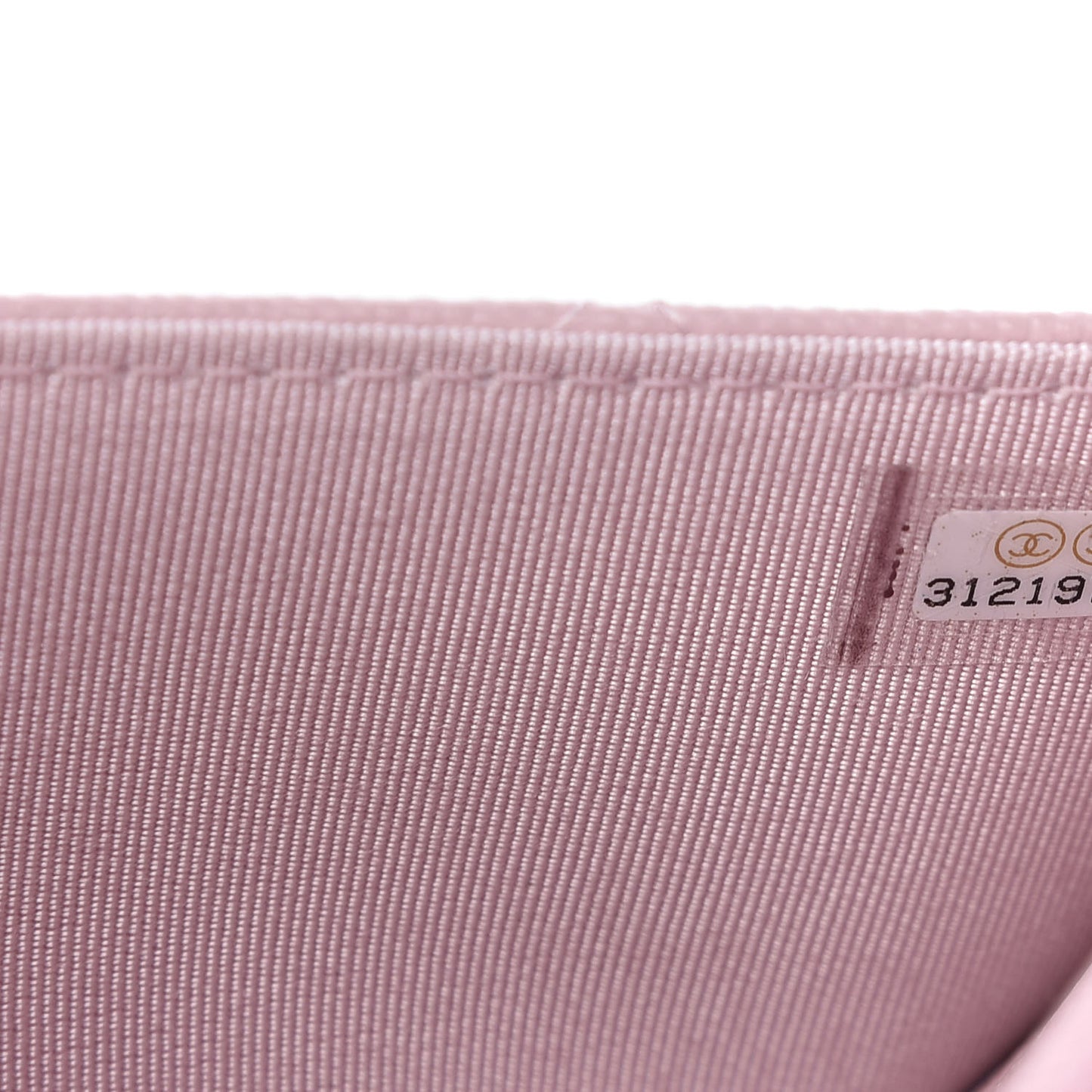 Caviar Quilted Wallet On Chain WOC Light Pink