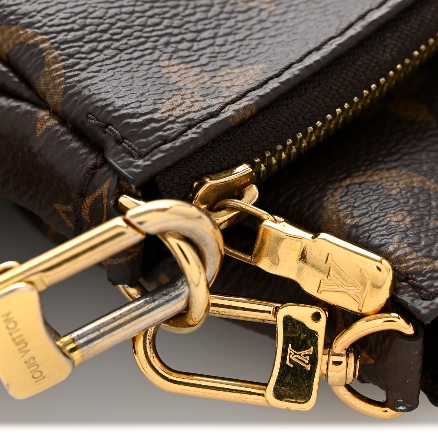Monogram Multi Pochette Accessories Kaki