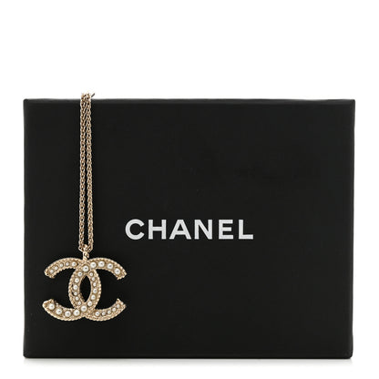 Chanel Pearl CC Pendant Necklace Gold 5 of 5