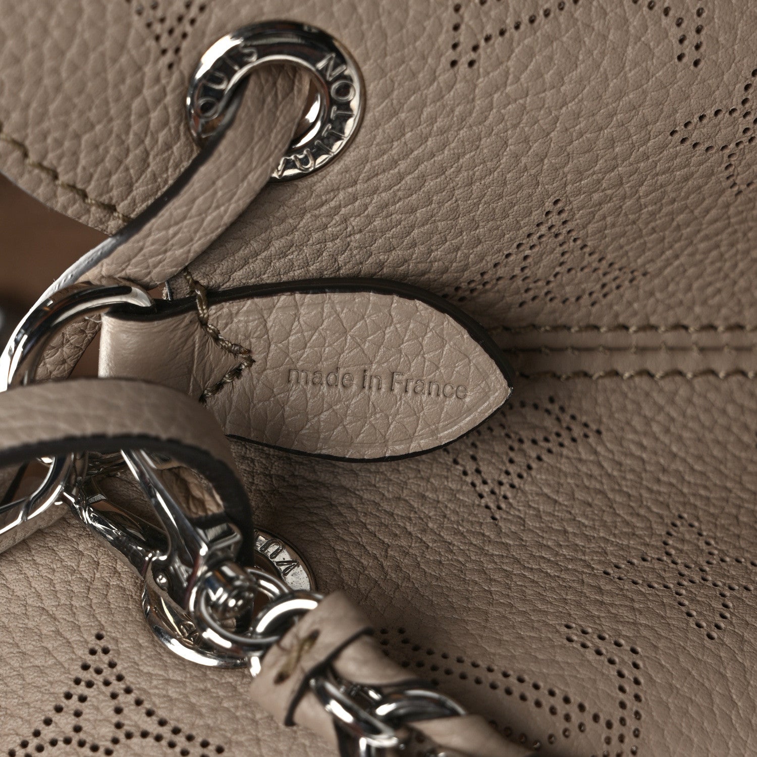 Louis Vuitton Mahina Bella Galet 8 of 10