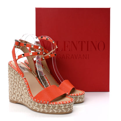 Valentino Garavani Grained Calfskin Rockstud Ankle Strap Espadrille 15/105mm Wedge Sandals 39 Titian Natural 8 of 8