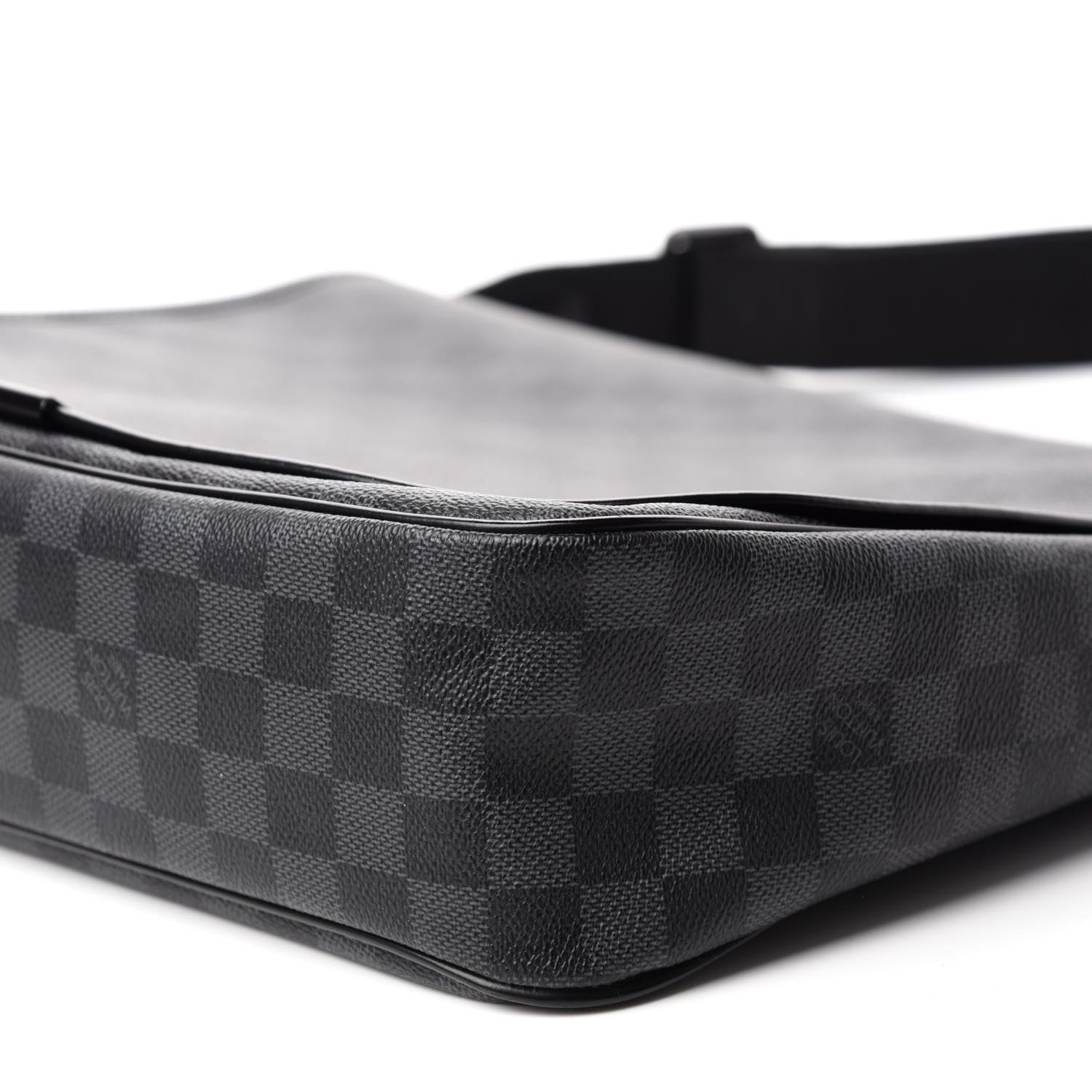 Louis Vuitton Damier Graphite Daniel GM 7 of 10