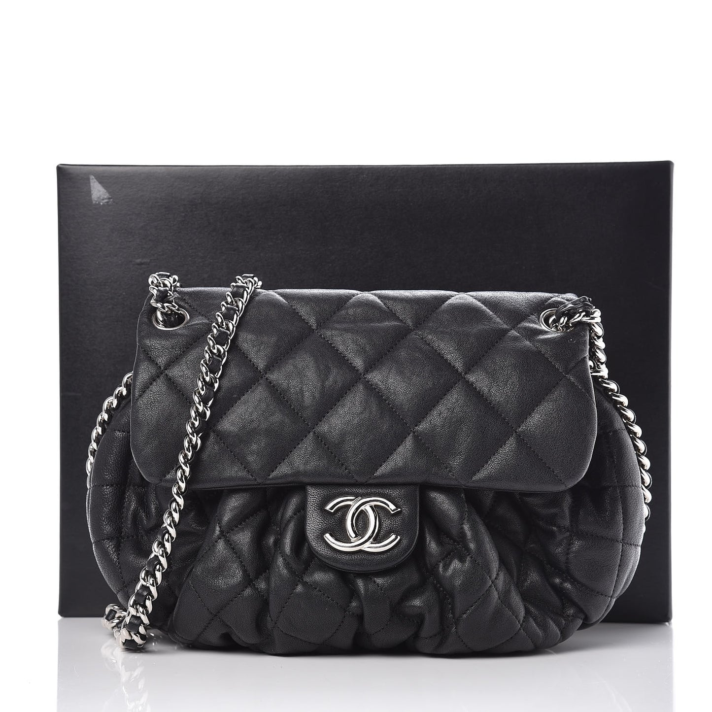 Washed Lambskin Quilted Medium Chain Around Messenger Black
