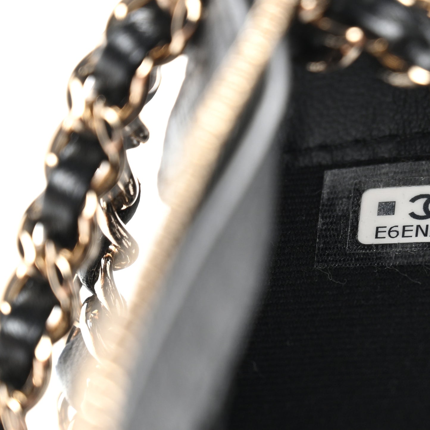 Mesh Shiny Lambskin Clutch With Chain Black