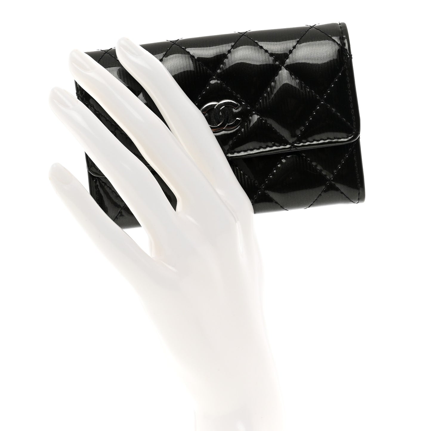 Striated Patent Quilted Card Holder Black