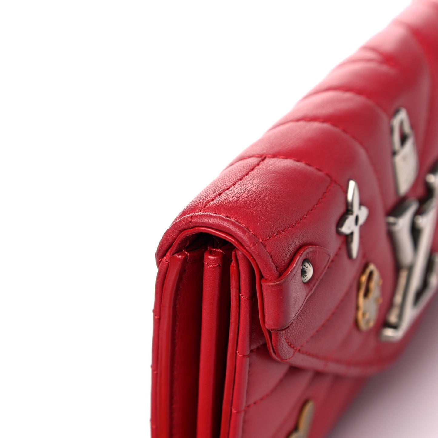 Calfskin Love Lock New Wave Long Wallet Red