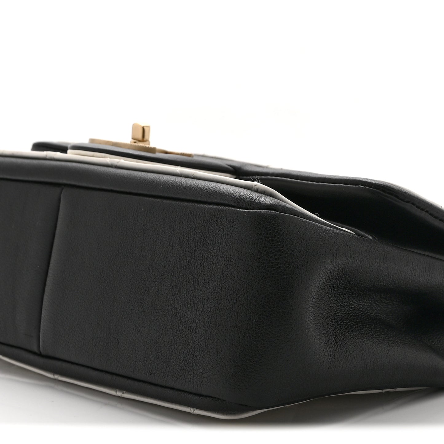 Lambskin Quilted Small Graphic Flap White Black