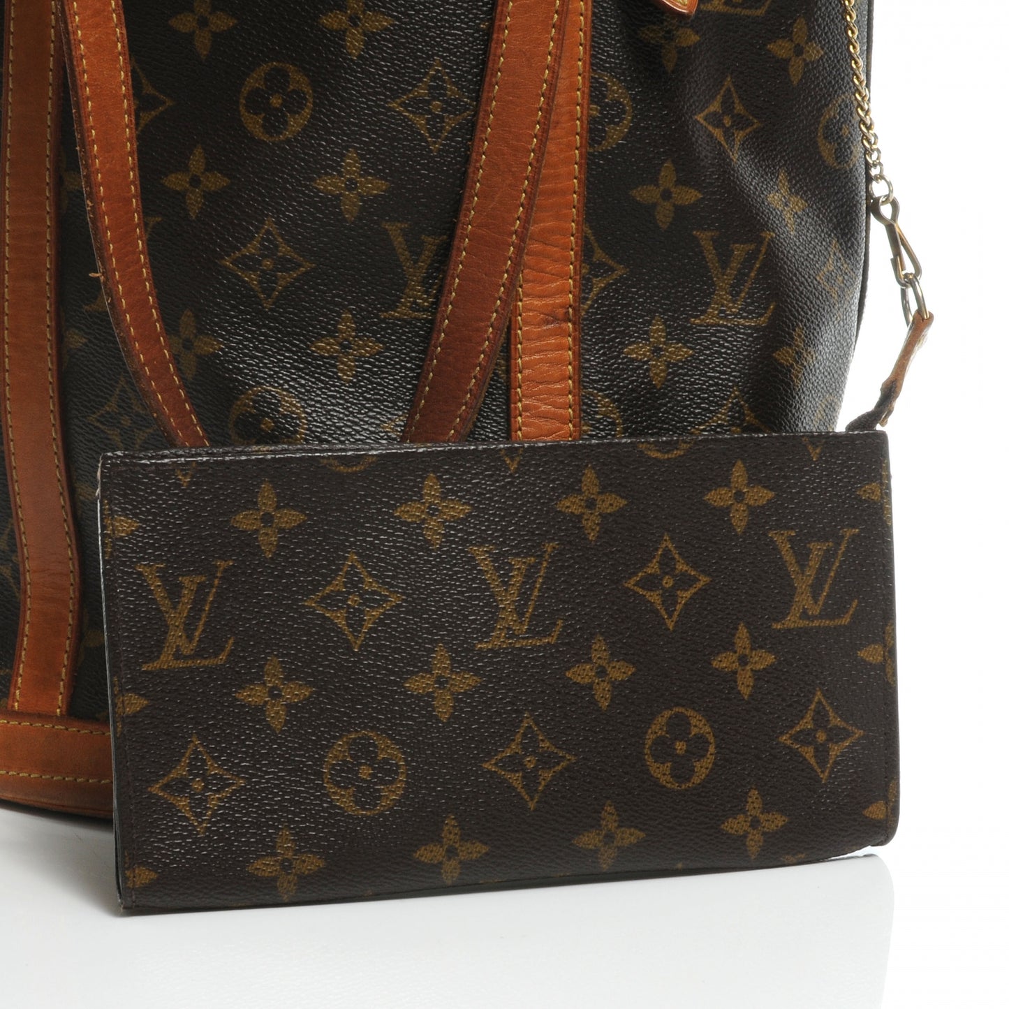 Monogram Bucket 27