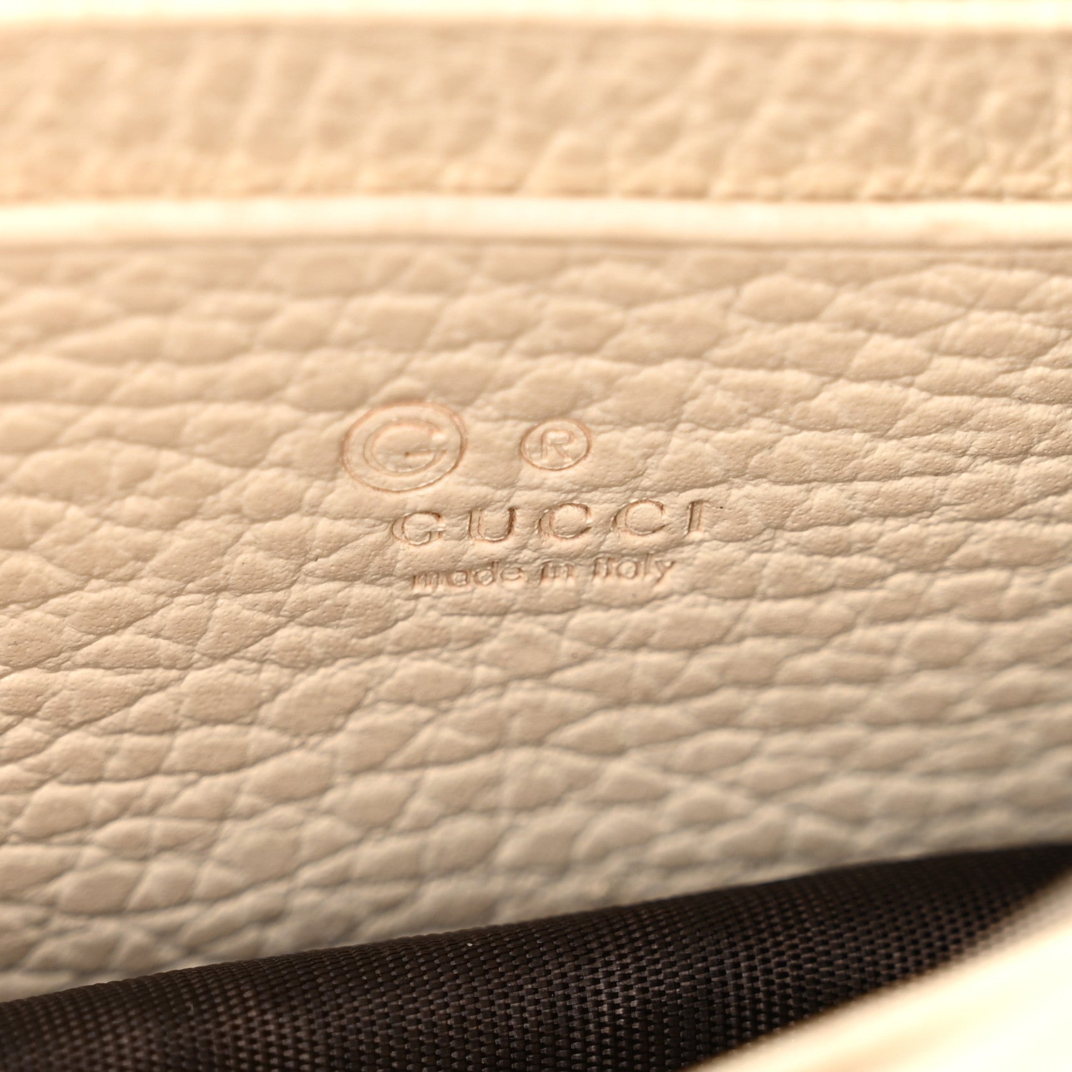 Gucci Dollar Calfskin Interlocking G Chain Wallet Ivoire 6 of 9