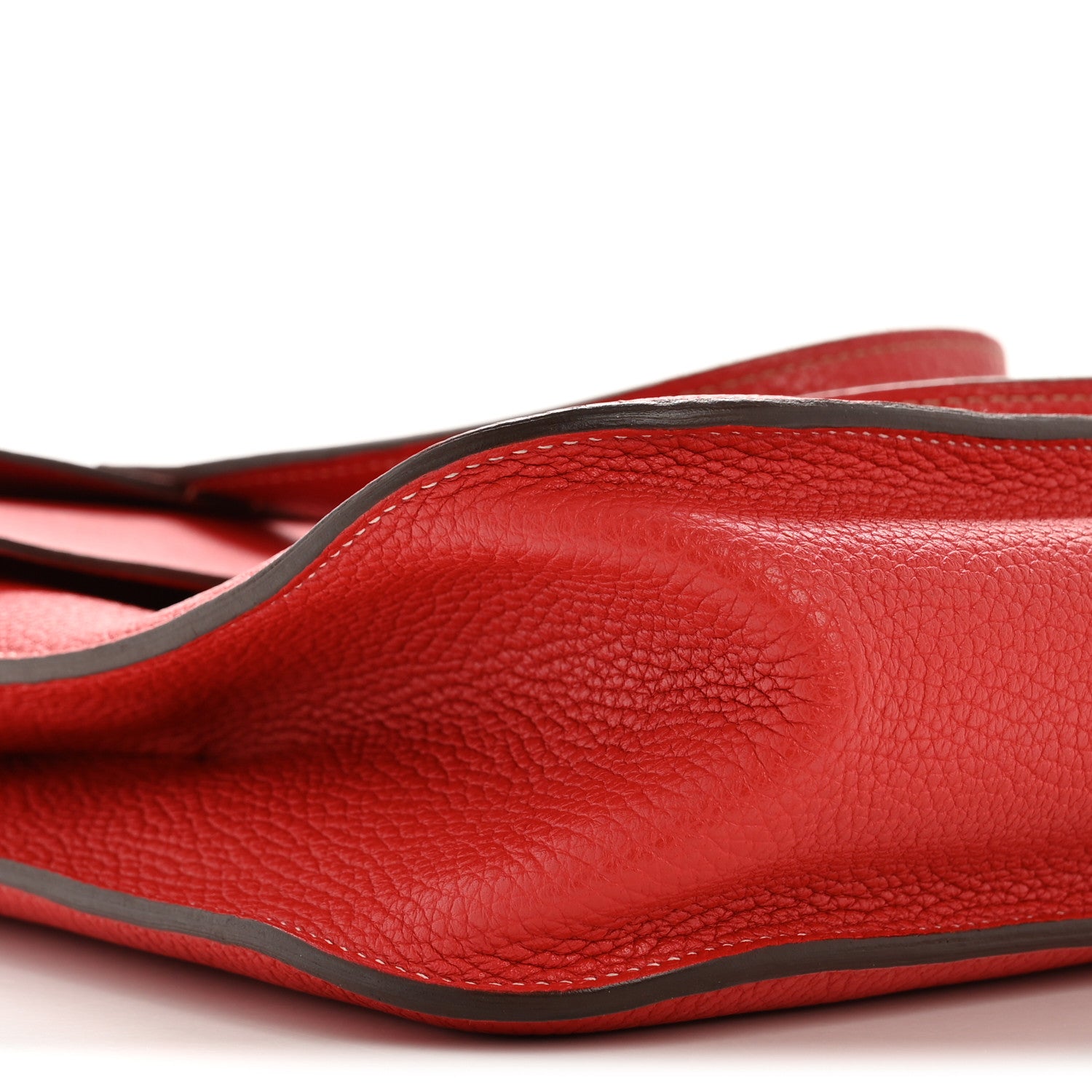 Hermes Taurillon Clemence Verso Halzan 31 GM Rouge Casaque