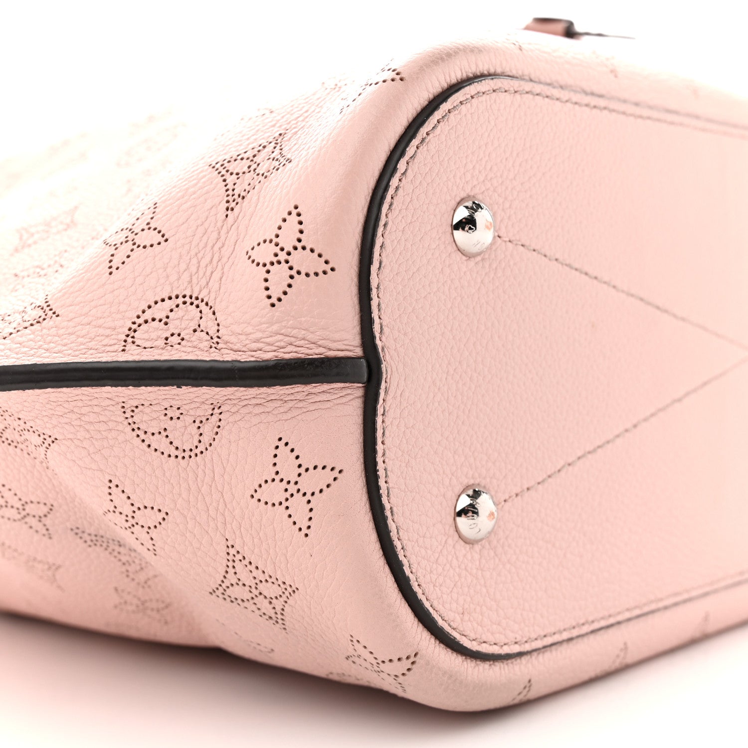 Louis Vuitton Mahina Girolata Magnolia 9 of 16