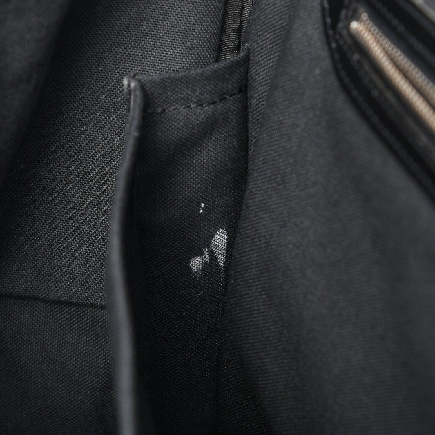 Louis Vuitton Taiga Taimyr Messenger Bag Ardoise 9 of 14