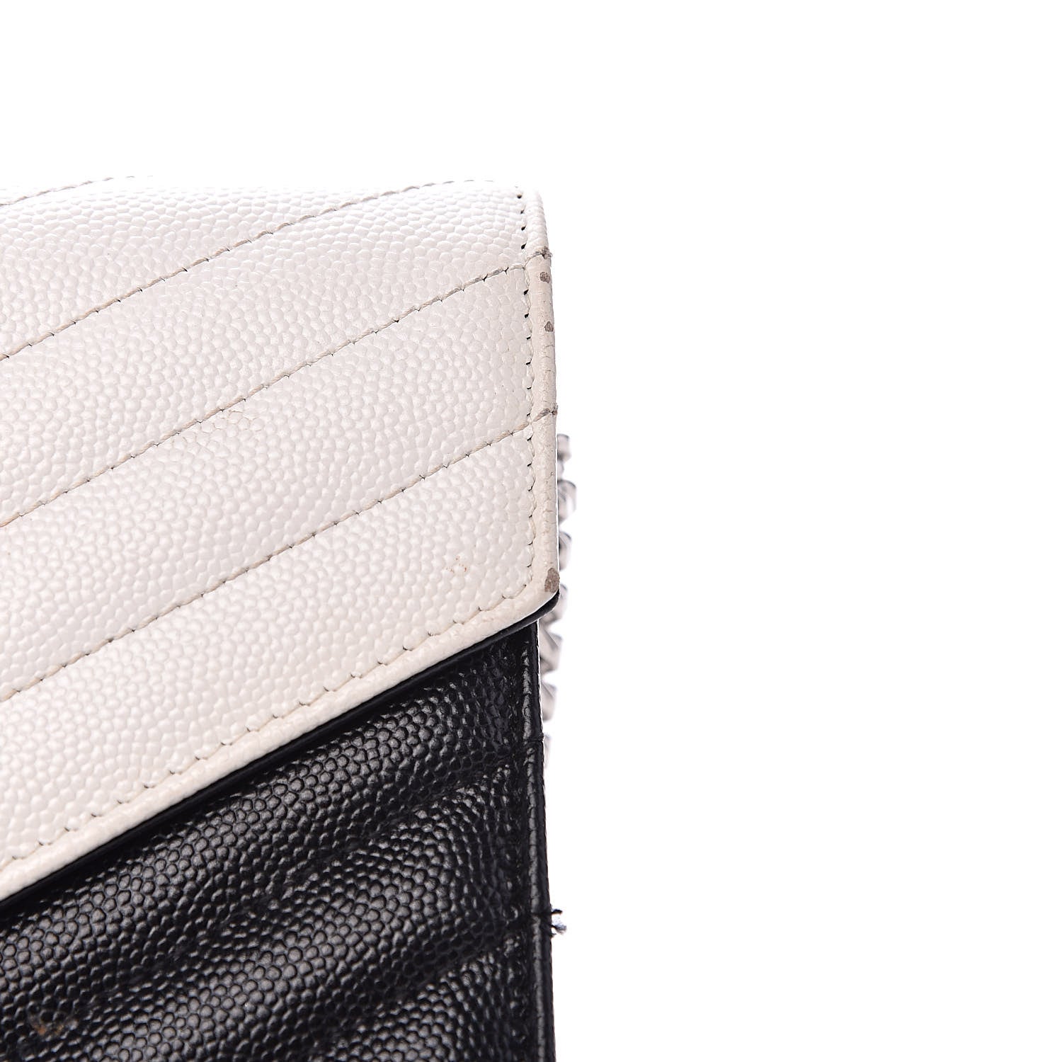 Saint Laurent Grain De Poudre Matelasse Chevron Bi-Color Monogram Chain Wallet White Black 9 of 16