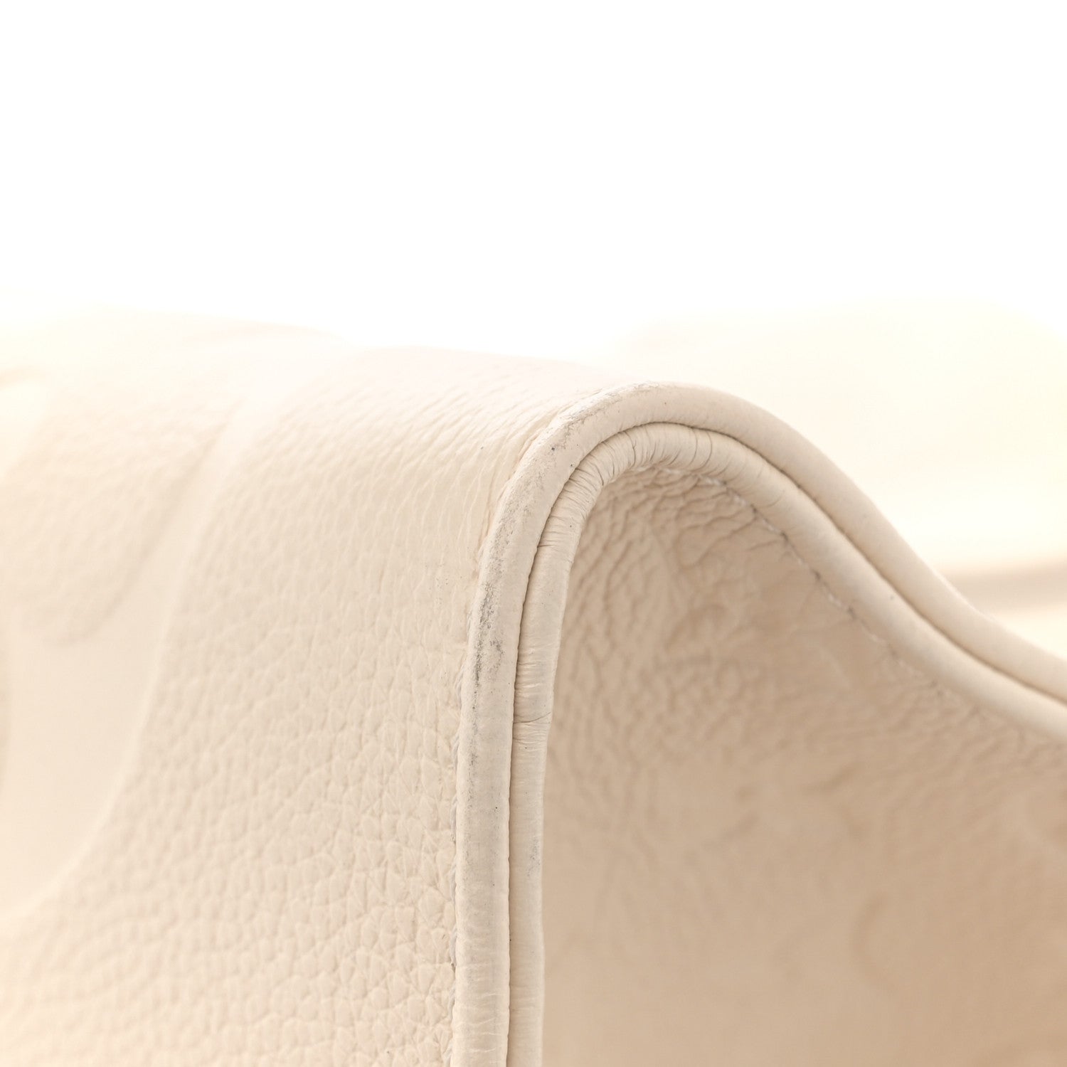 Louis Vuitton Empreinte Monogram Giant Onthego GM Creme 12 of 12