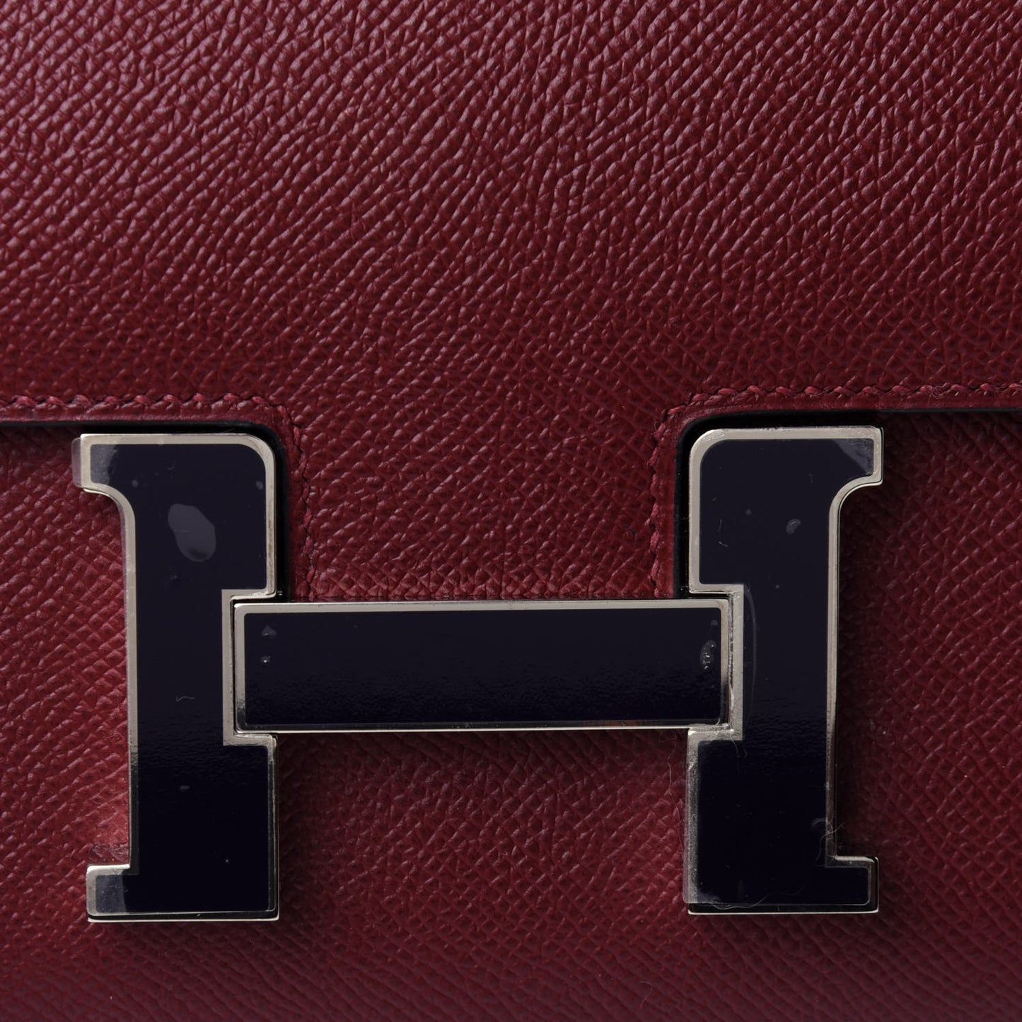 Epsom Enamel Constance 24 Rouge H Bleu Nuit