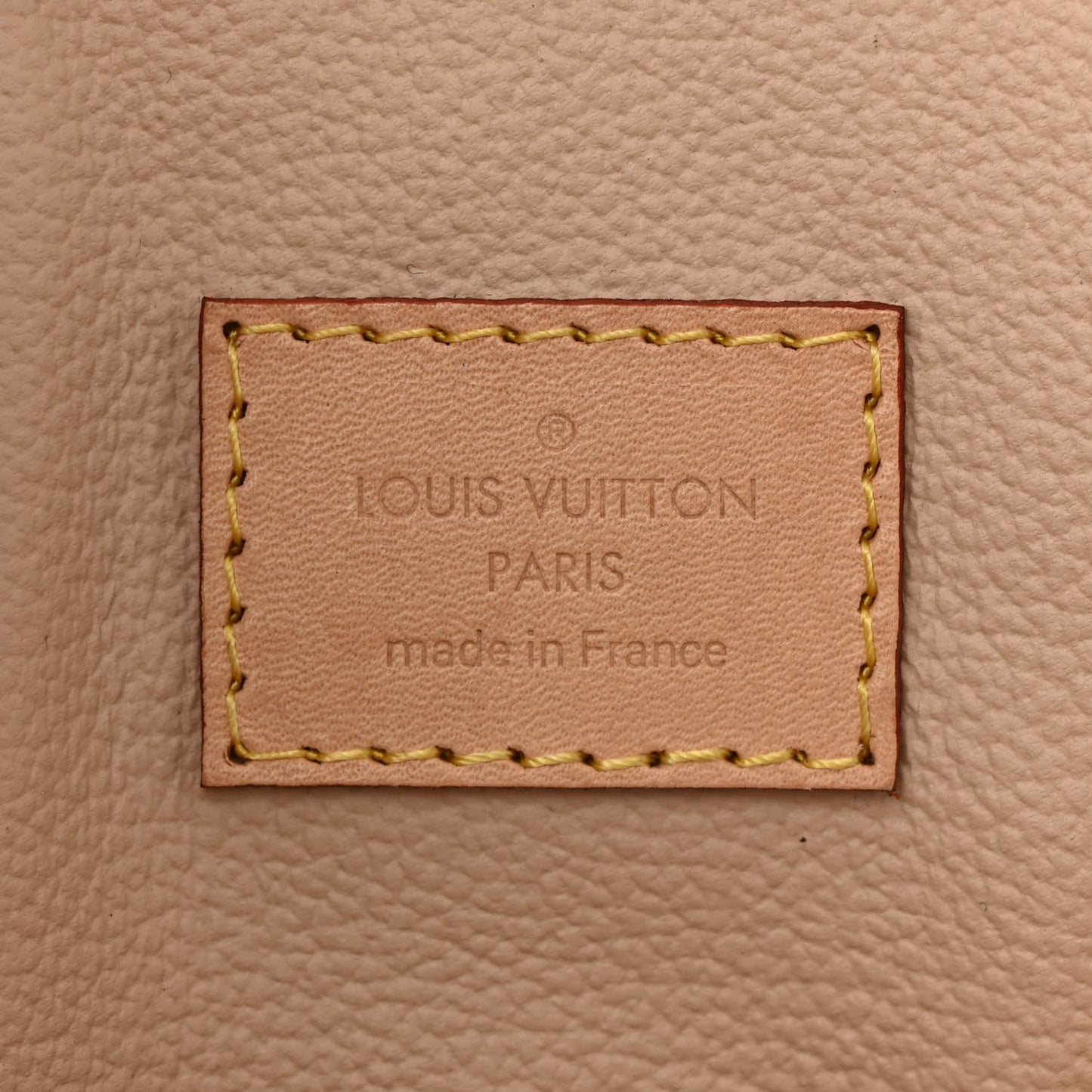 Monogram Sac Plat