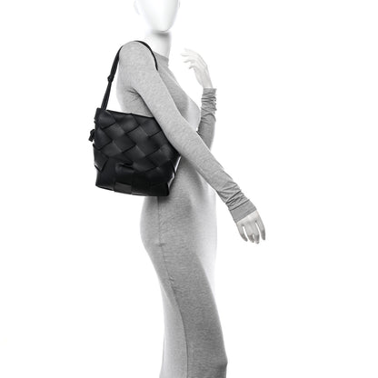 Bottega Veneta Nappa Maxi Intrecciato Clasp Bucket Bag Black 2 of 10